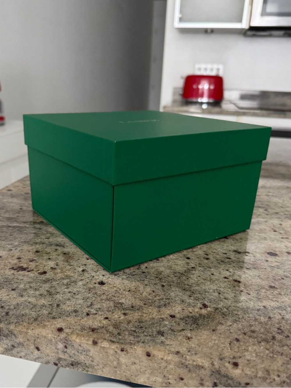 La Mer Gift Box - Picture 6 of 9